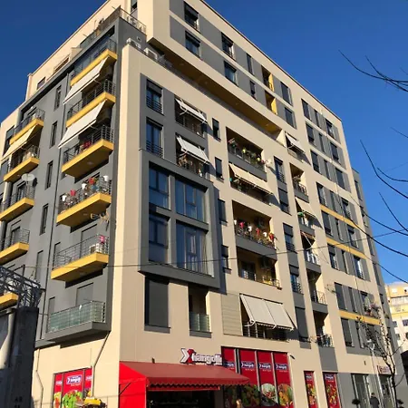 Lt - 2 Broom & Balcony Apartment *