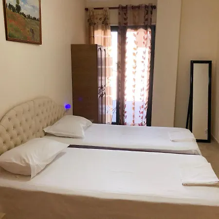 Apartment Lt - 2 Broom & Balcony Tirana
