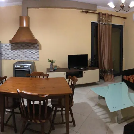 Lt - 2 Broom & Balcony Apartment *